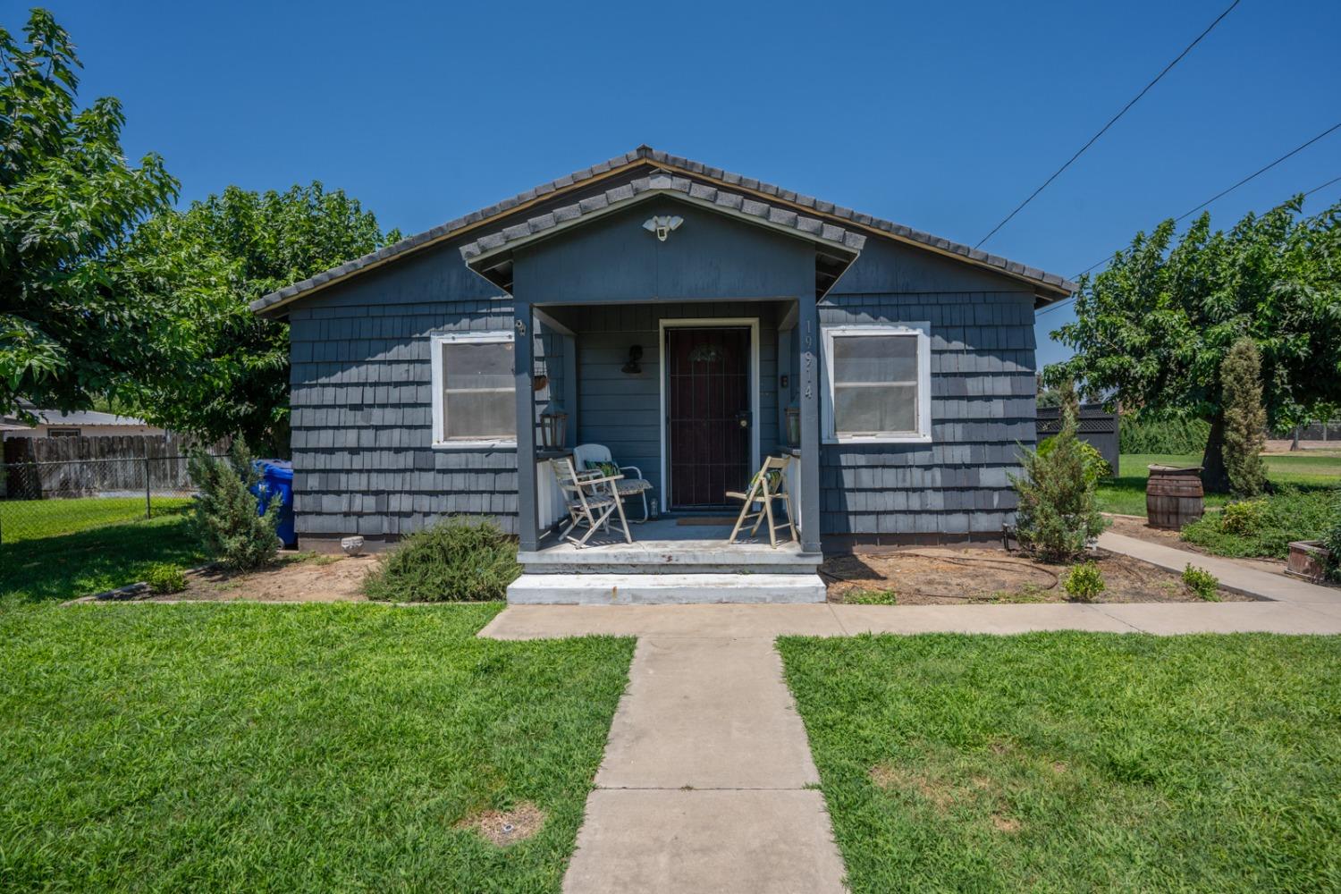 Detail Gallery Image 1 of 1 For 19914 Dayton Ave, Hilmar,  CA 95324 - 2 Beds | 1 Baths