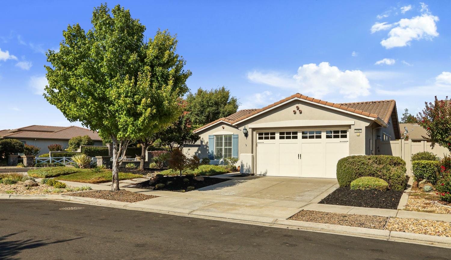 Detail Gallery Image 1 of 1 For 2392 Belle Glade Ln, Manteca,  CA 95336 - 2 Beds | 2 Baths