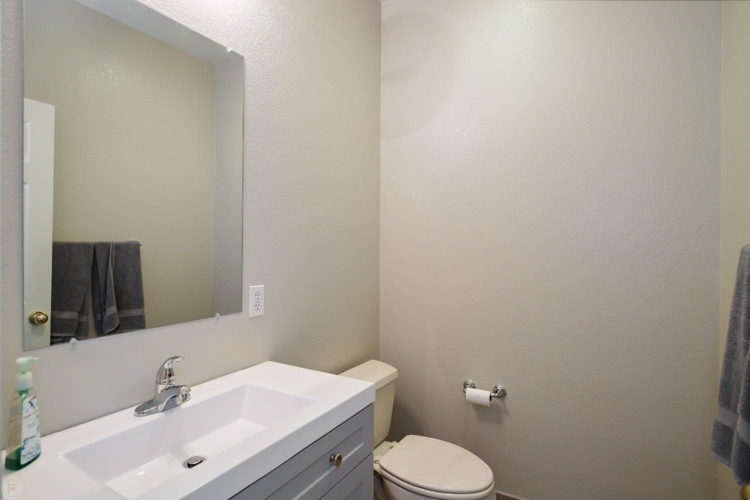 Detail Gallery Image 27 of 64 For 2867 W Bay Ct, Tracy,  CA 95377 - 4 Beds | 2/1 Baths