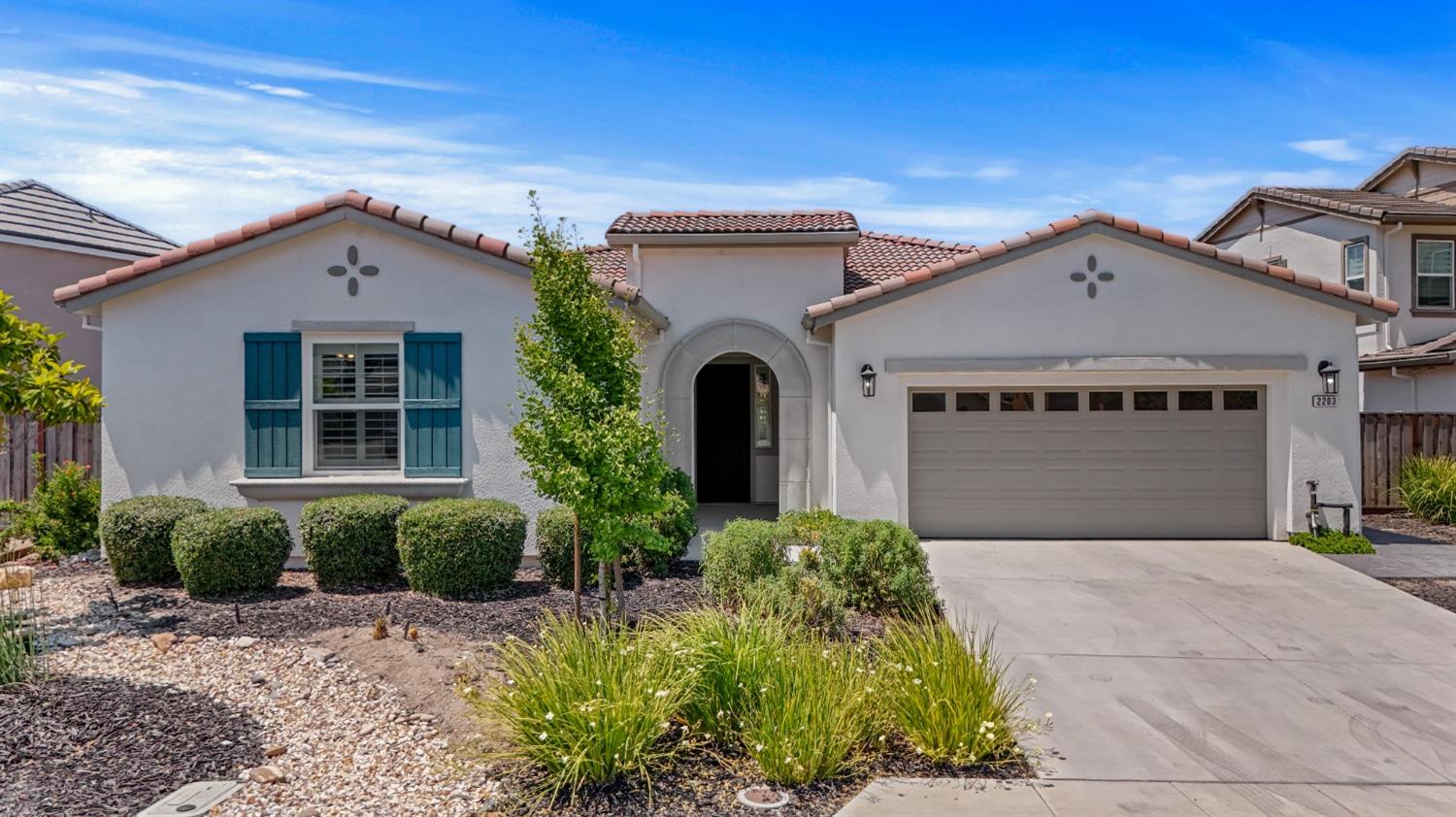 Detail Gallery Image 1 of 1 For 2203 Basque Dr, Tracy,  CA 95304 - 3 Beds | 2/1 Baths