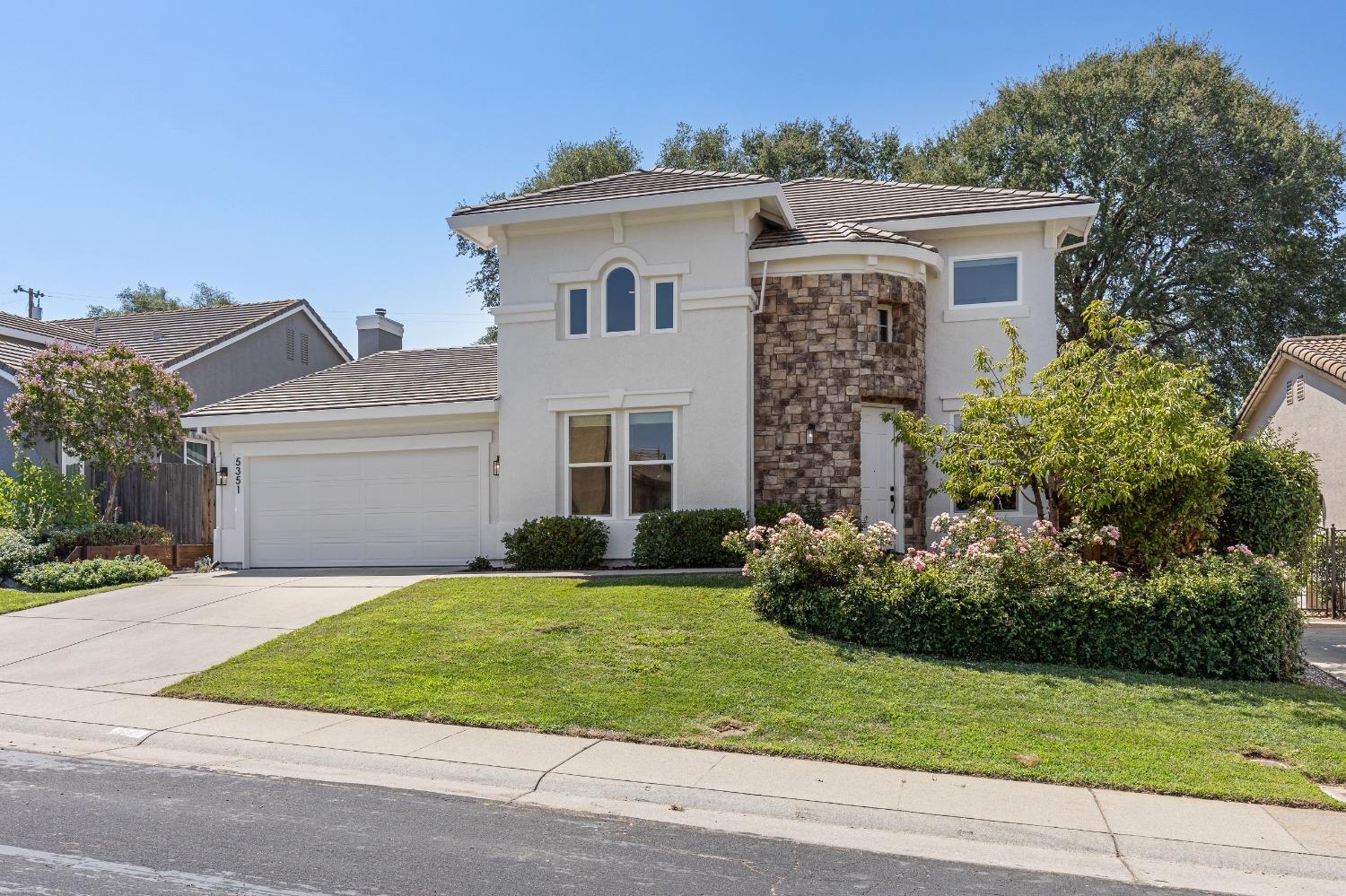 Detail Gallery Image 1 of 1 For 5351 Brookfield Cir, Rocklin,  CA 95677 - 4 Beds | 3 Baths