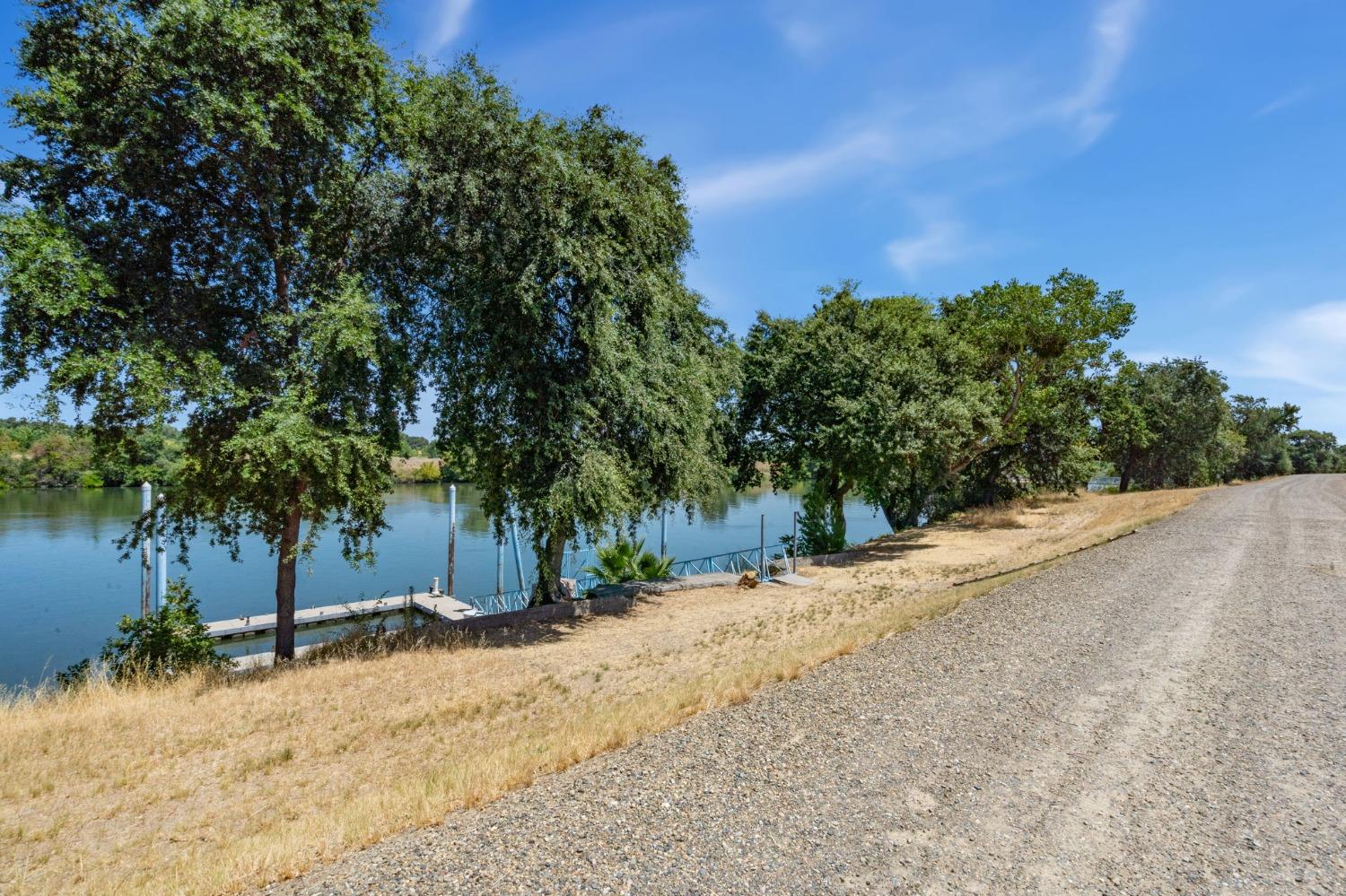 Detail Gallery Image 61 of 86 For 657 Brickyard Dr, Sacramento,  CA 95831 - 3 Beds | 3 Baths