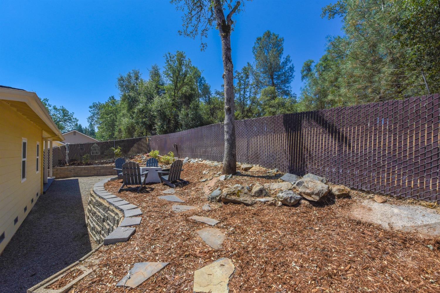 Detail Gallery Image 67 of 77 For 20640 Resort Rd, Sonora,  CA 95370 - 4 Beds | 3/1 Baths