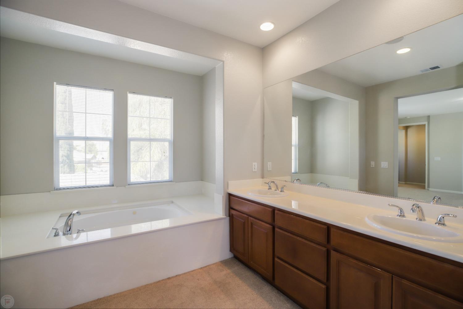 Detail Gallery Image 37 of 64 For 2867 W Bay Ct, Tracy,  CA 95377 - 4 Beds | 2/1 Baths