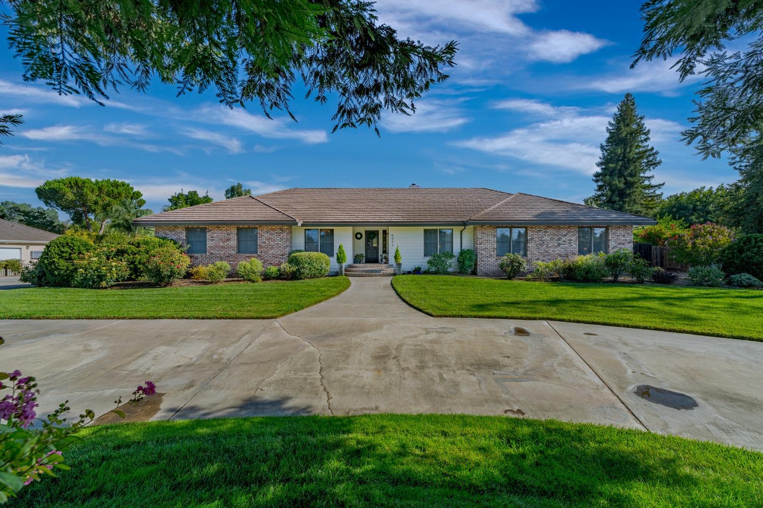 Detail Gallery Image 1 of 1 For 5092 Lucille Ln., Atwater,  CA 95301 - 3 Beds | 3 Baths