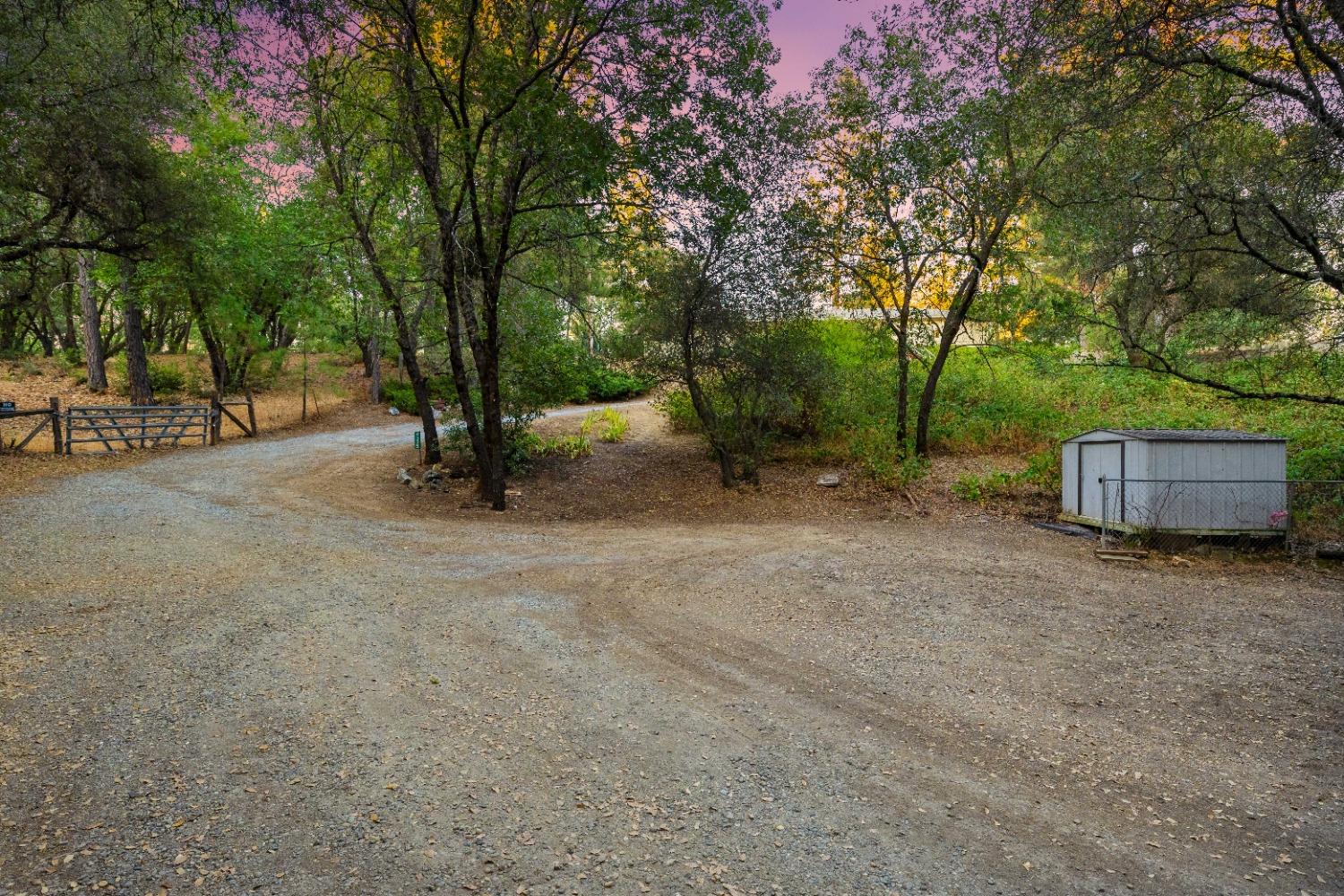 Detail Gallery Image 55 of 66 For 4325 Larkin Mine Rd, Diamond Springs,  CA 95619 - 4 Beds | 3 Baths