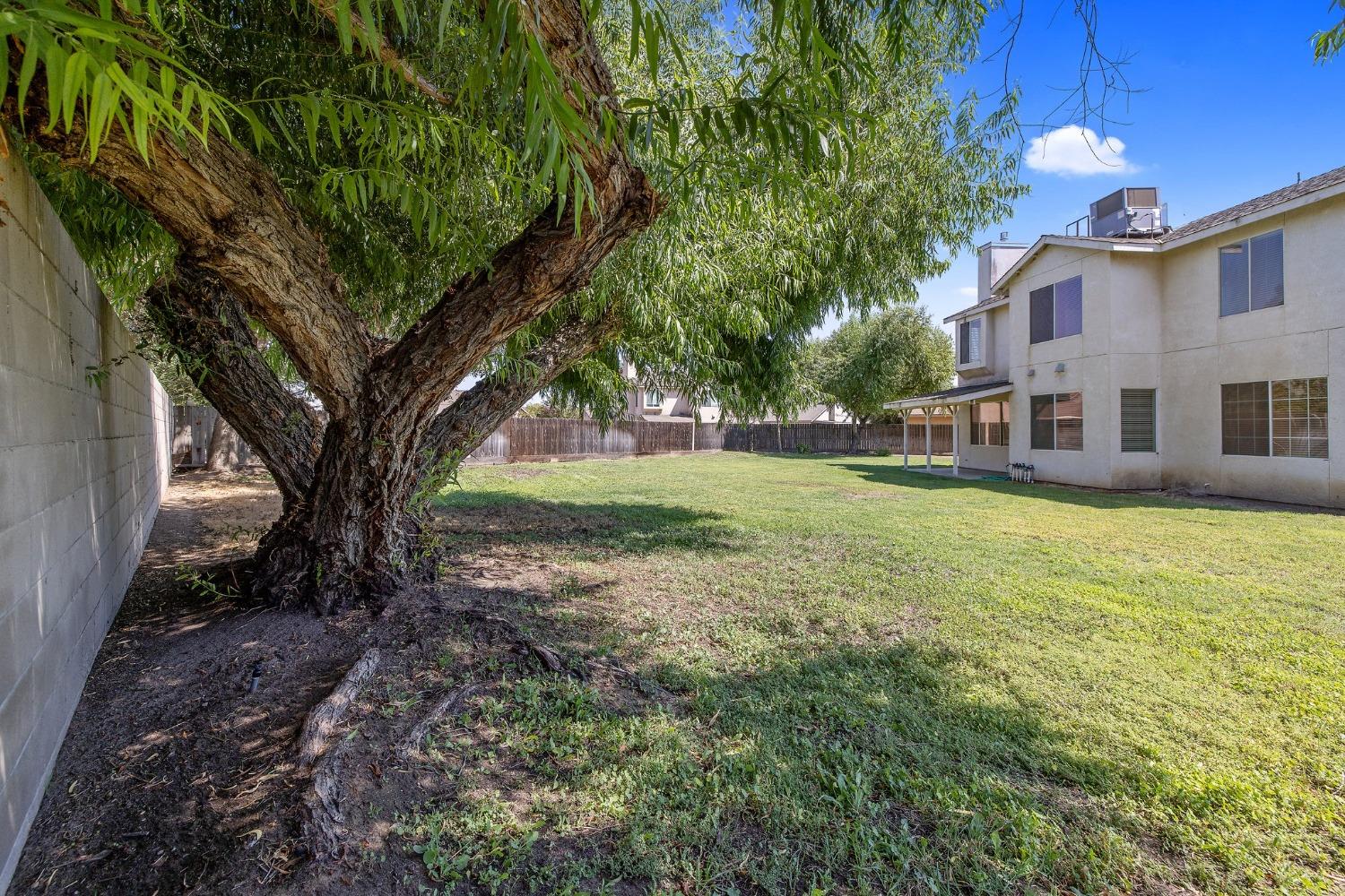 Detail Gallery Image 18 of 22 For 3245 N Oberlin Cir, Hanford,  CA 93230 - 5 Beds | 3 Baths