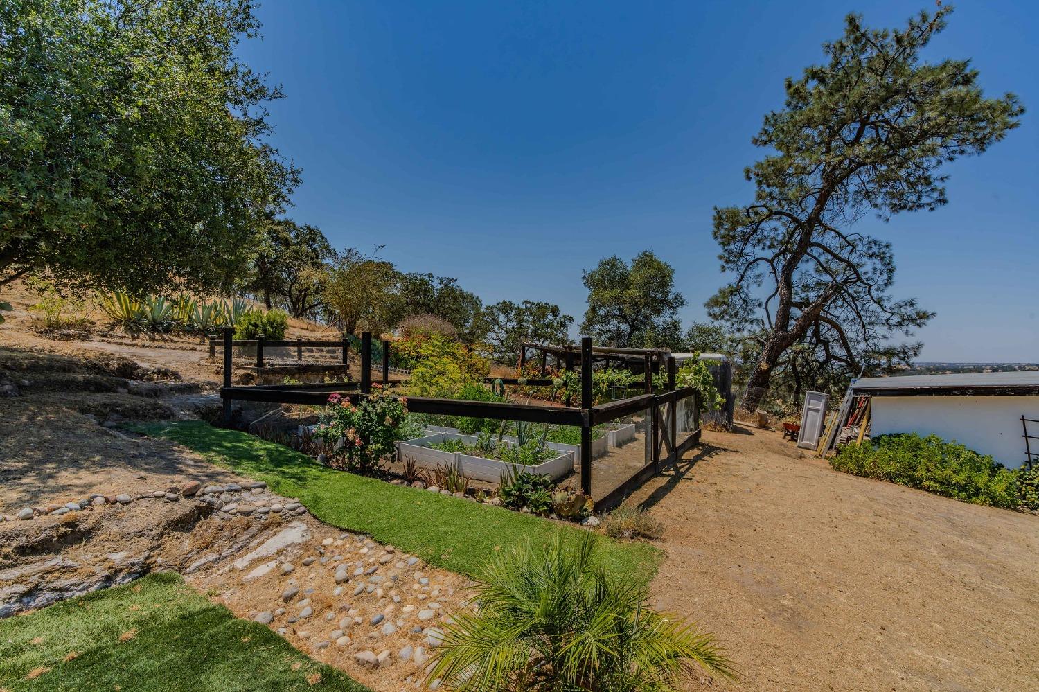 Detail Gallery Image 65 of 88 For 178 Carmel Rd, Burson,  CA 95225 - 2 Beds | 1 Baths