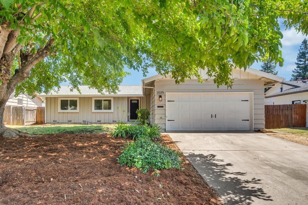 Detail Gallery Image 1 of 1 For 2025 Maryvale Way, Rancho Cordova,  CA 95670 - 3 Beds | 2 Baths