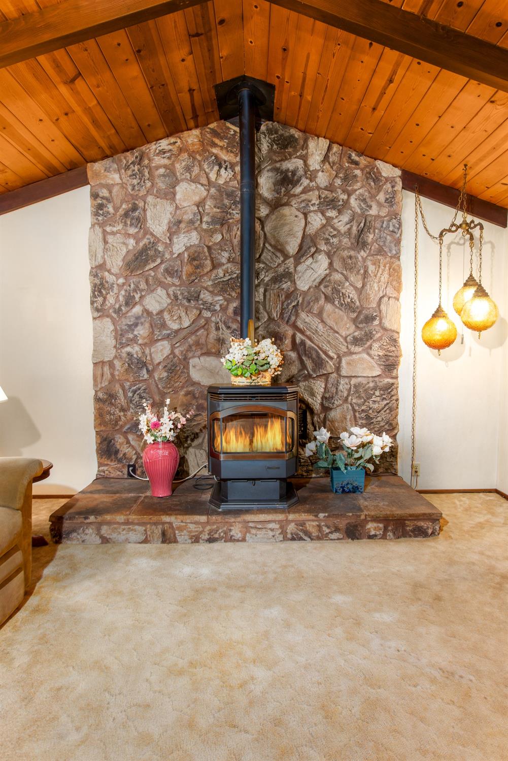 Detail Gallery Image 6 of 30 For 25408 Overland Dr, Volcano,  CA 95689 - 3 Beds | 2 Baths