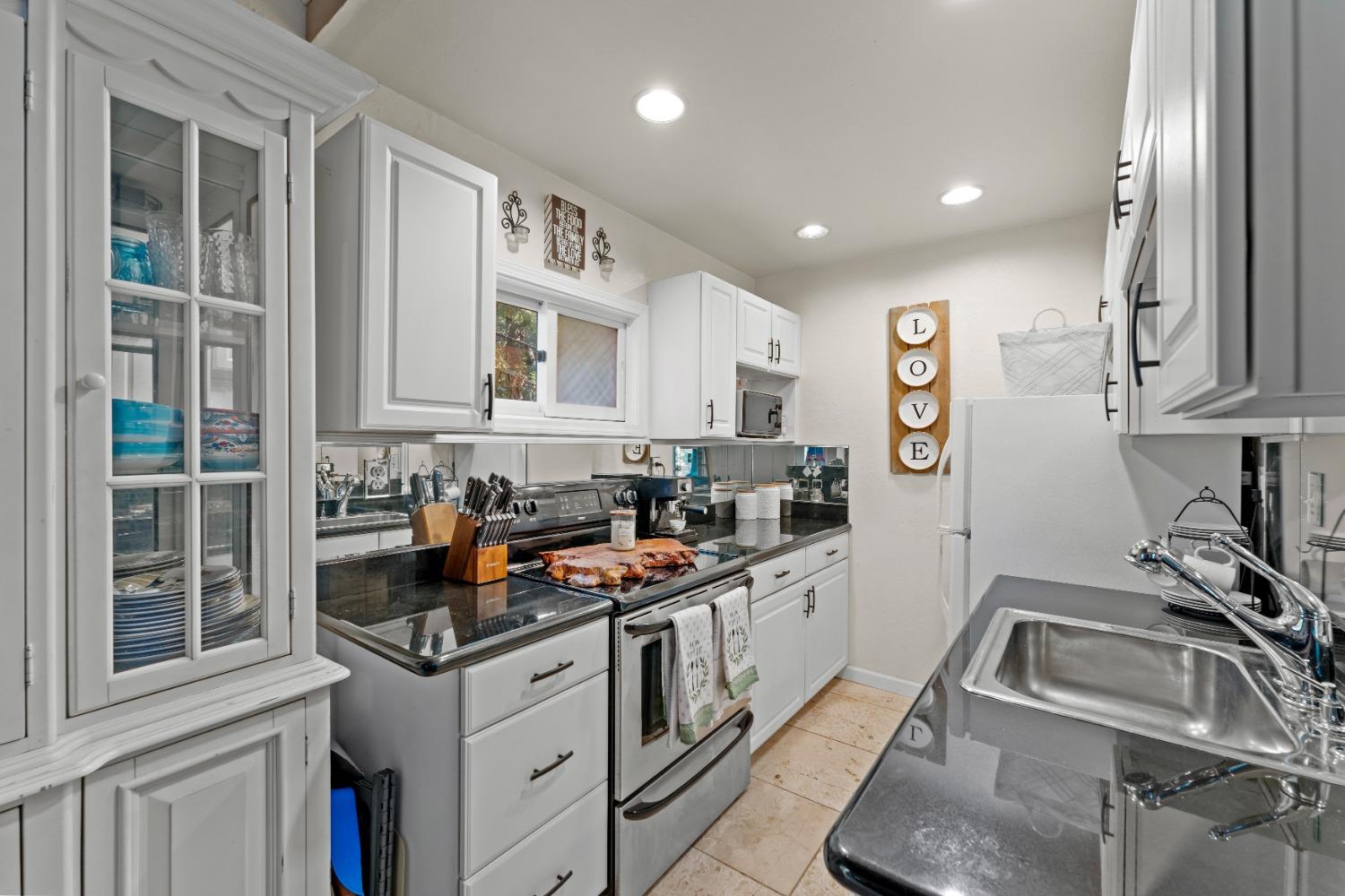 Detail Gallery Image 16 of 24 For 2881 Birch Ct, Camino,  CA 95709 - 2 Beds | 1 Baths