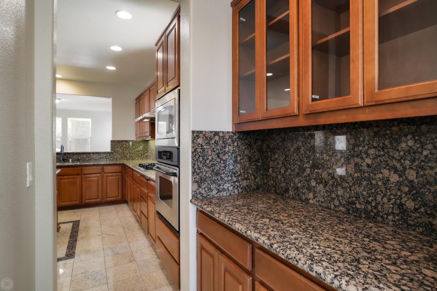 Detail Gallery Image 13 of 64 For 2867 W Bay Ct, Tracy,  CA 95377 - 4 Beds | 2/1 Baths