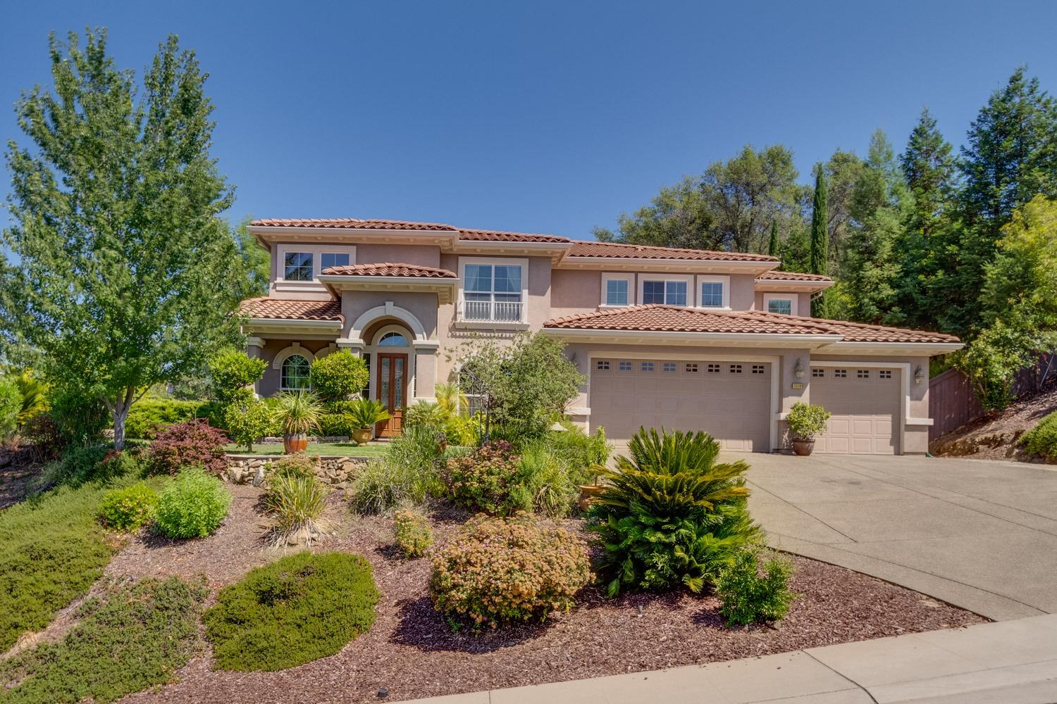 Detail Gallery Image 2 of 73 For 3519 Bergamo Dr, El Dorado Hills,  CA 95762 - 4 Beds | 4 Baths