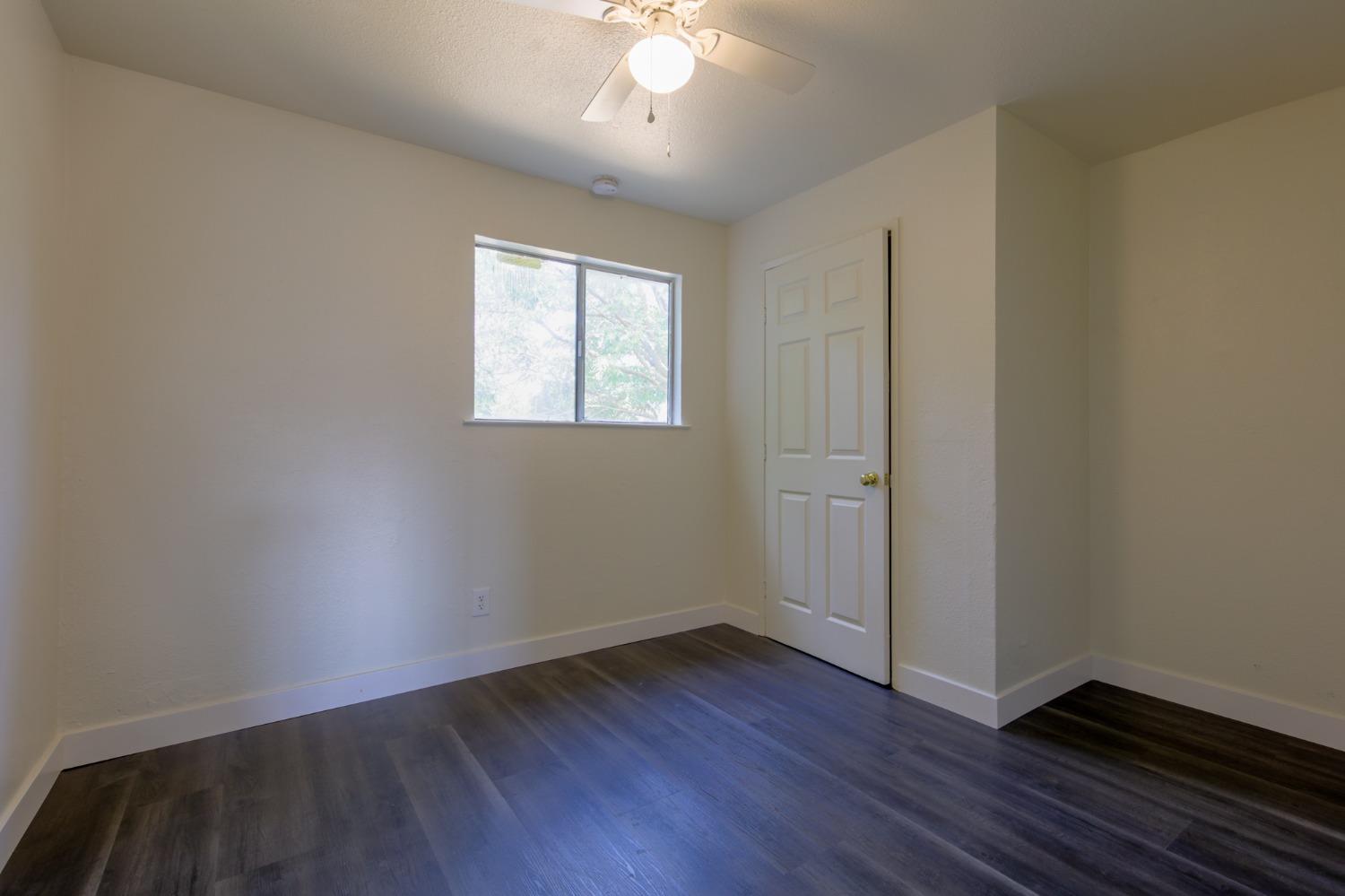 Detail Gallery Image 18 of 30 For 2121 S Lincoln St, Stockton,  CA 95206 - 3 Beds | 2 Baths