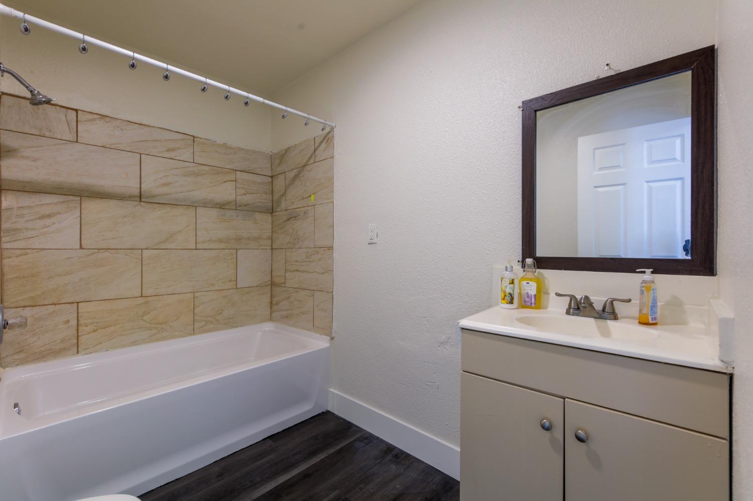 Detail Gallery Image 17 of 30 For 2121 S Lincoln St, Stockton,  CA 95206 - 3 Beds | 2 Baths