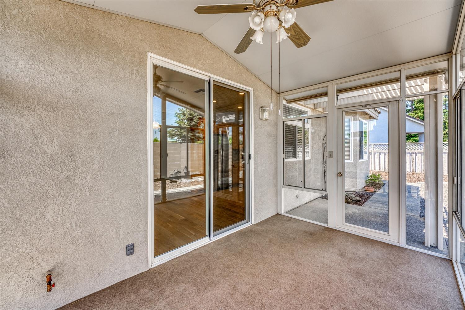 Detail Gallery Image 34 of 49 For 7453 Apple Hollow Loop, Roseville,  CA 95747 - 2 Beds | 2 Baths