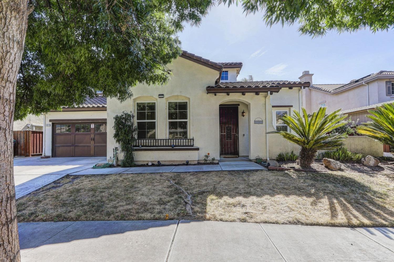 Detail Gallery Image 1 of 52 For 16033 Covered Bridge Way, Lathrop,  CA 95330 - 4 Beds | 3/1 Baths