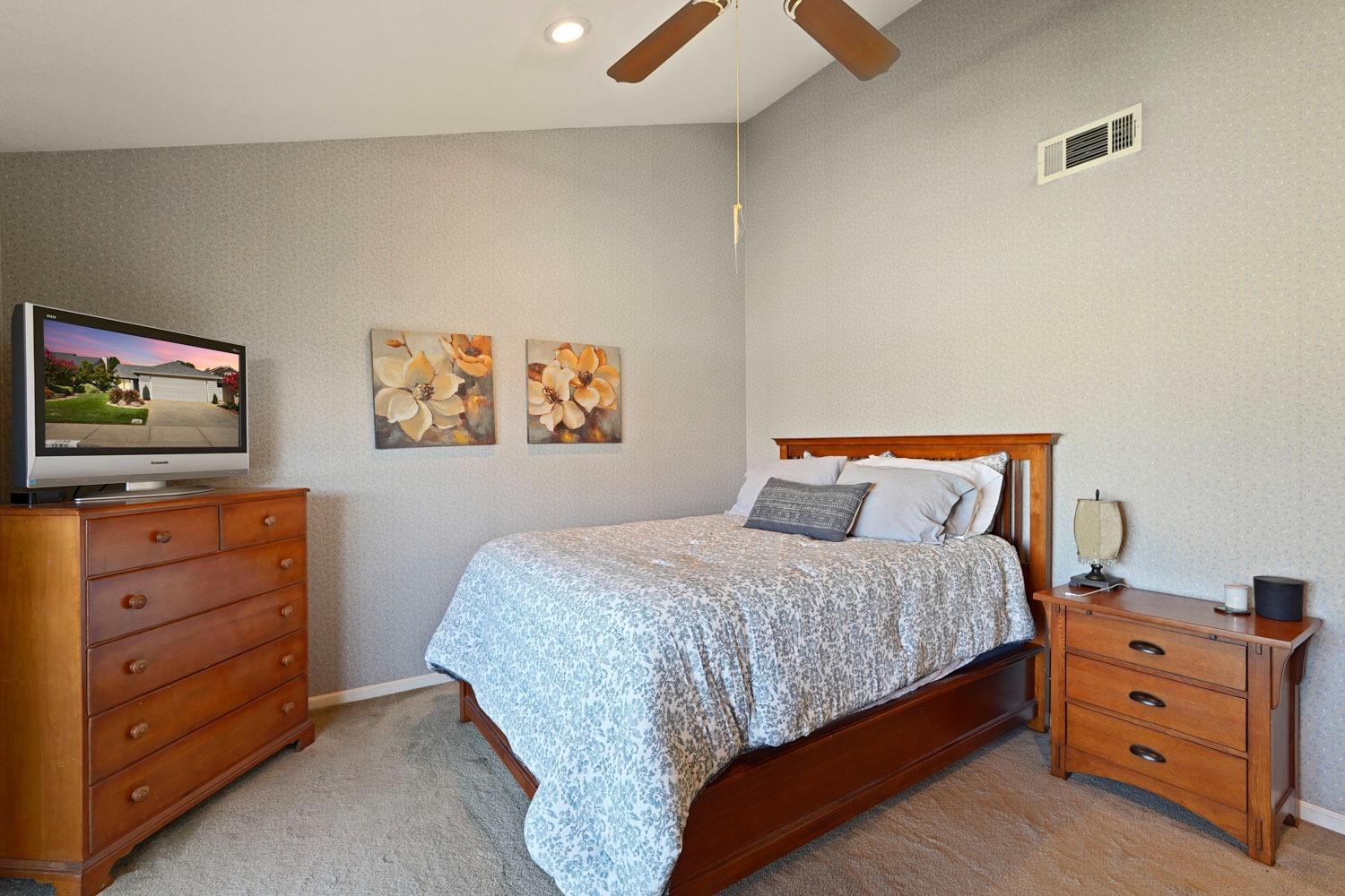 Detail Gallery Image 25 of 47 For 1732 S Mills Ave, Lodi,  CA 95242 - 3 Beds | 2 Baths