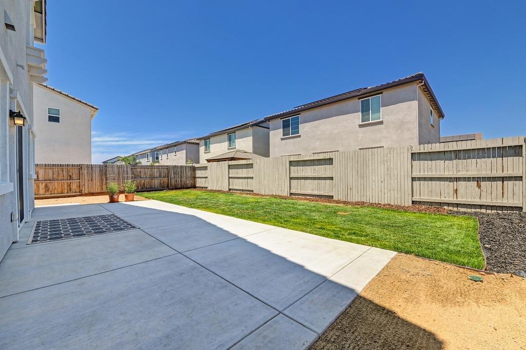 Detail Gallery Image 30 of 34 For 9217 Farmstead Cir, Roseville,  CA 95747 - 3 Beds | 2/1 Baths