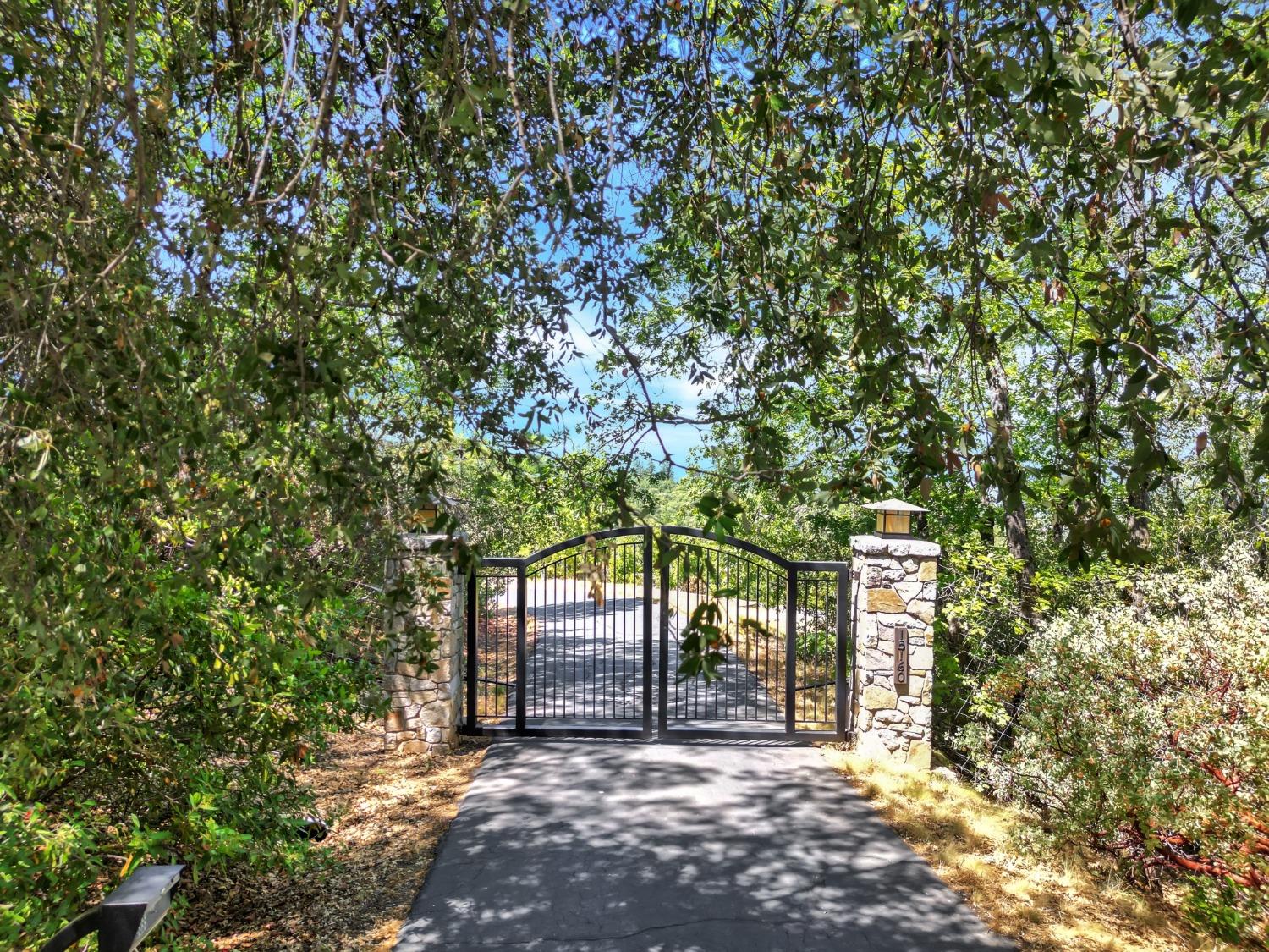 Detail Gallery Image 43 of 99 For 15160 Applewood Ln, Nevada City,  CA 95959 - 4 Beds | 4/1 Baths