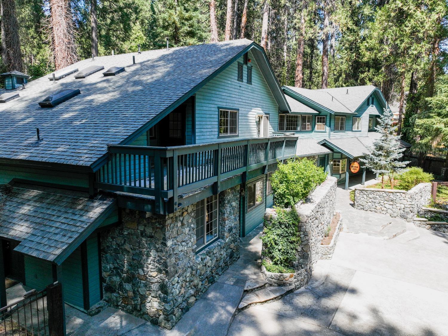 Detail Gallery Image 35 of 91 For 524 Railroad Ave, Nevada City,  CA 95959 - 5 Beds | 5/2 Baths