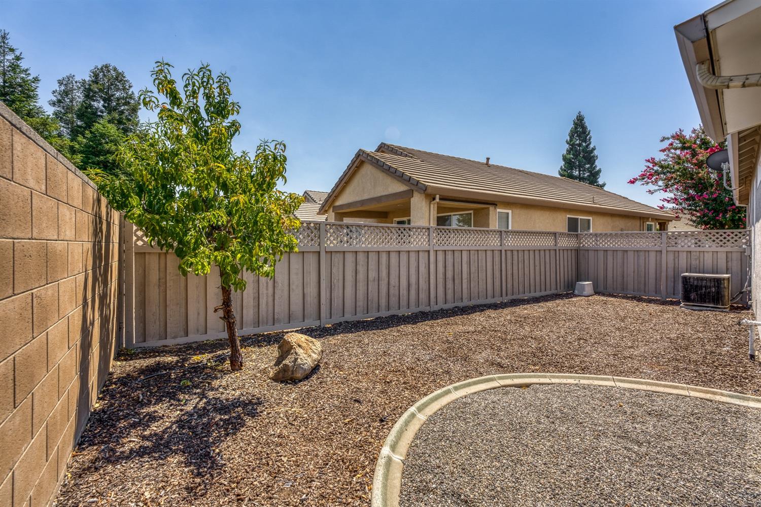 Detail Gallery Image 41 of 49 For 7453 Apple Hollow Loop, Roseville,  CA 95747 - 2 Beds | 2 Baths