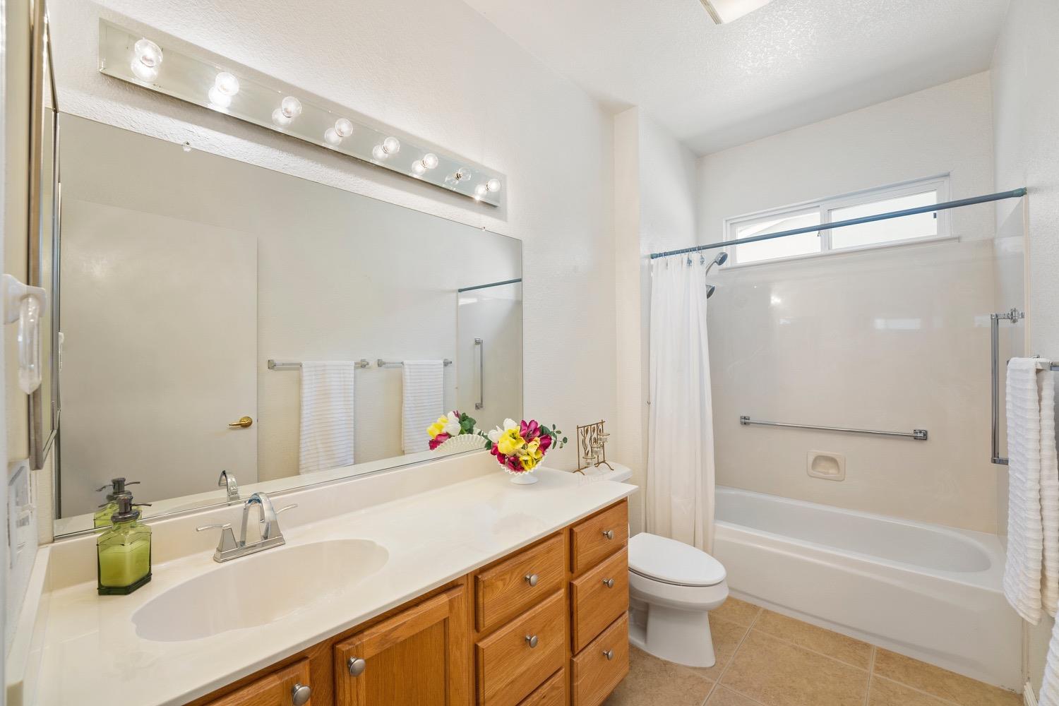 Detail Gallery Image 29 of 49 For 7453 Apple Hollow Loop, Roseville,  CA 95747 - 2 Beds | 2 Baths