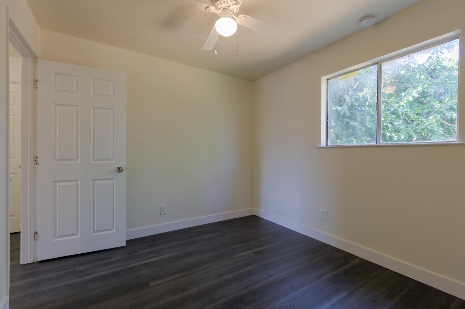 Detail Gallery Image 20 of 30 For 2121 S Lincoln St, Stockton,  CA 95206 - 3 Beds | 2 Baths