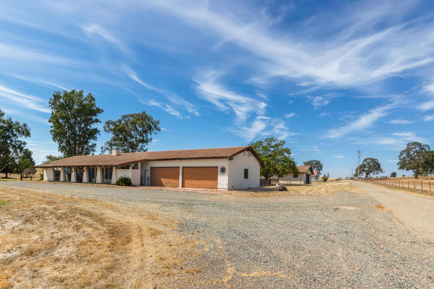 Detail Gallery Image 54 of 85 For 19997 E Liberty Rd, Clements,  CA 95227 - 8 Beds | 6/1 Baths