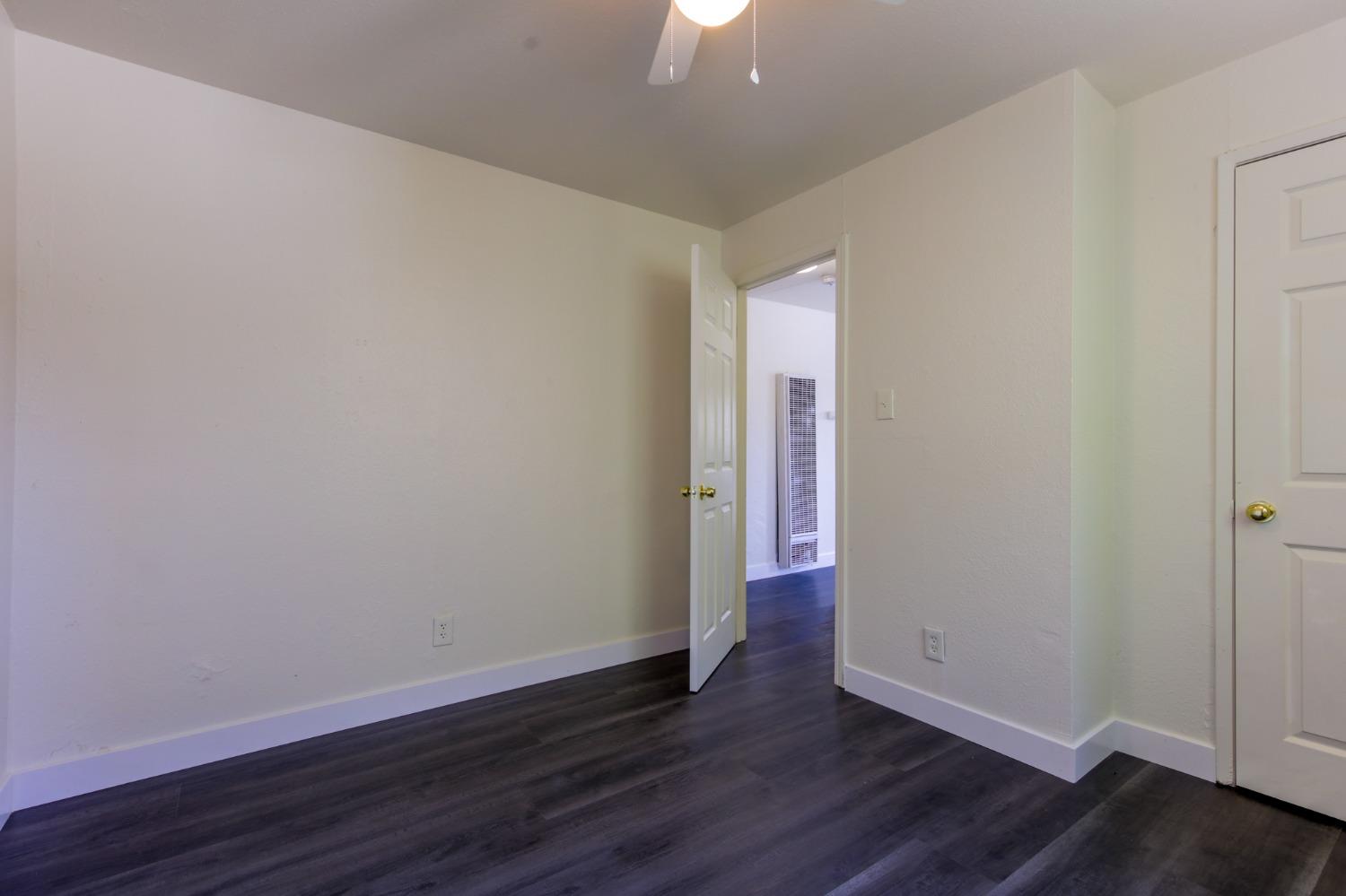 Detail Gallery Image 23 of 30 For 2121 S Lincoln St, Stockton,  CA 95206 - 3 Beds | 2 Baths