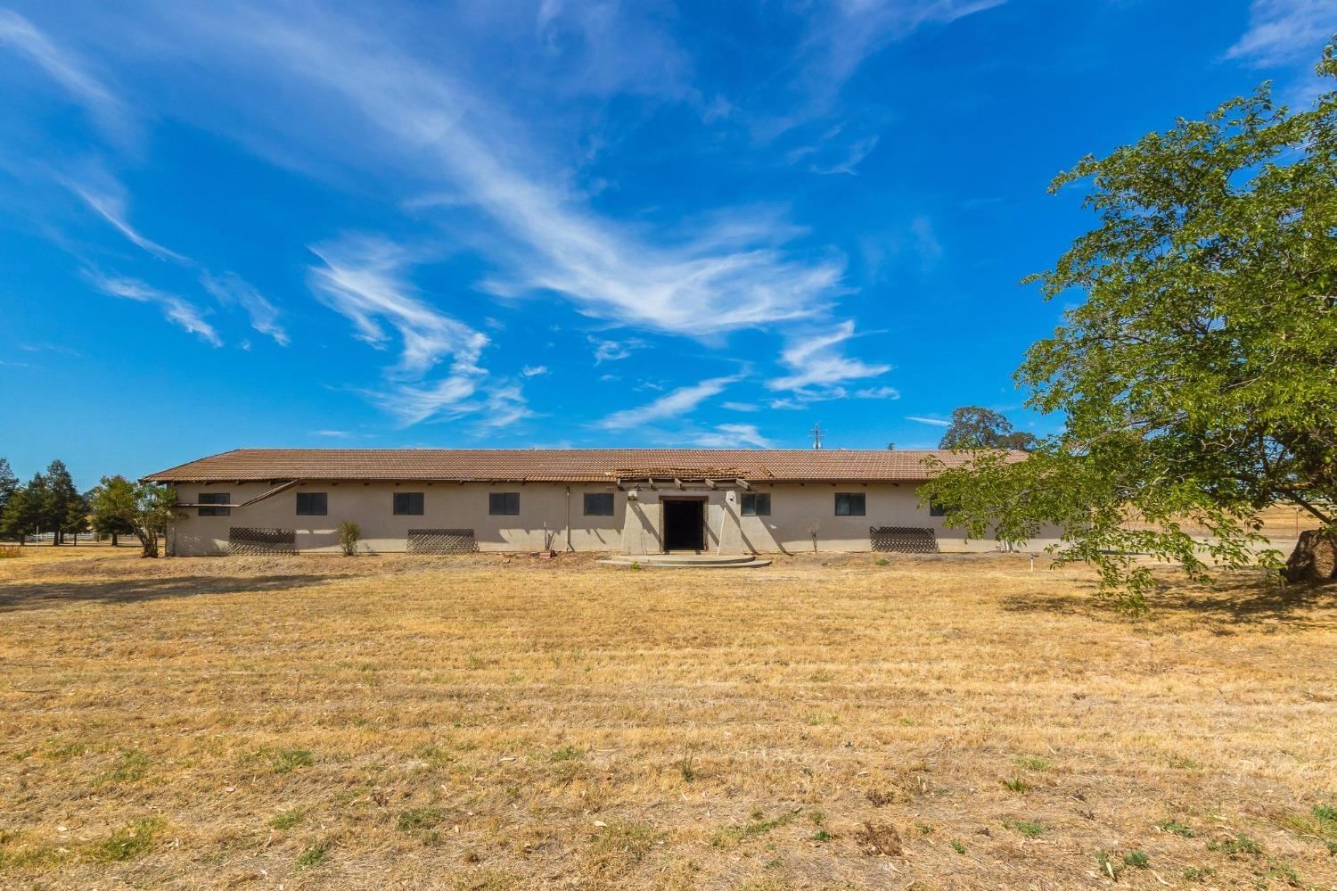 Detail Gallery Image 77 of 85 For 19997 E Liberty Rd, Clements,  CA 95227 - 8 Beds | 6/1 Baths