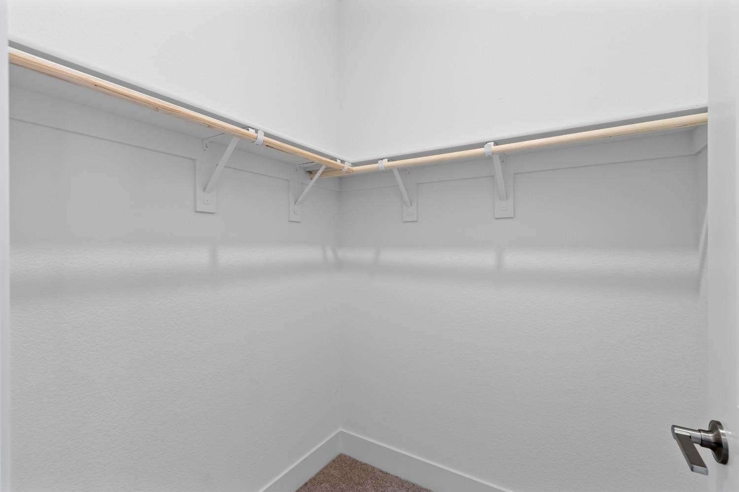 Detail Gallery Image 10 of 64 For 10233 Sutura Way, Elk Grove,  CA 95757 - 2 Beds | 2/1 Baths