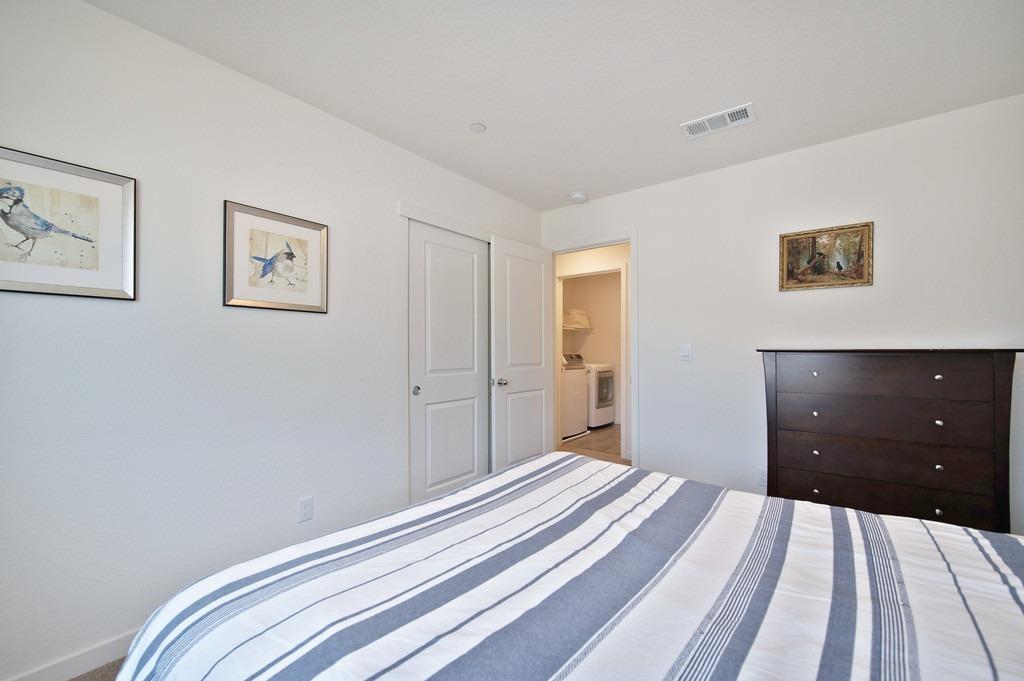 Detail Gallery Image 29 of 34 For 9217 Farmstead Cir, Roseville,  CA 95747 - 3 Beds | 2/1 Baths