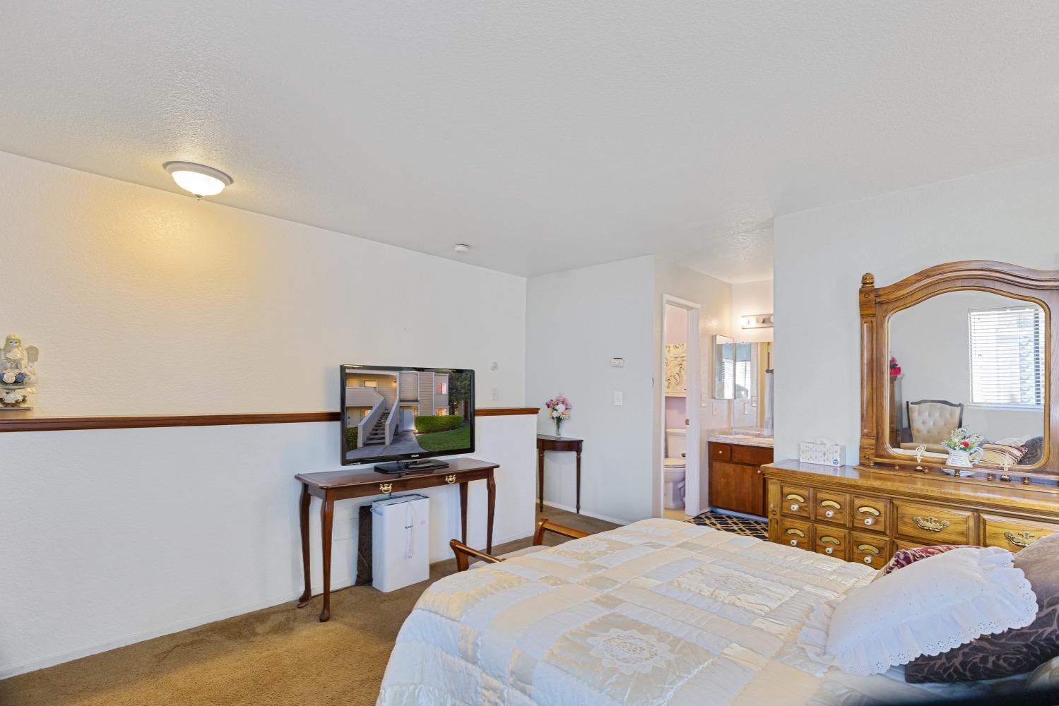 Detail Gallery Image 13 of 29 For 1699 Pyrenees Ave #93,  Stockton,  CA 95210 - 1 Beds | 1 Baths