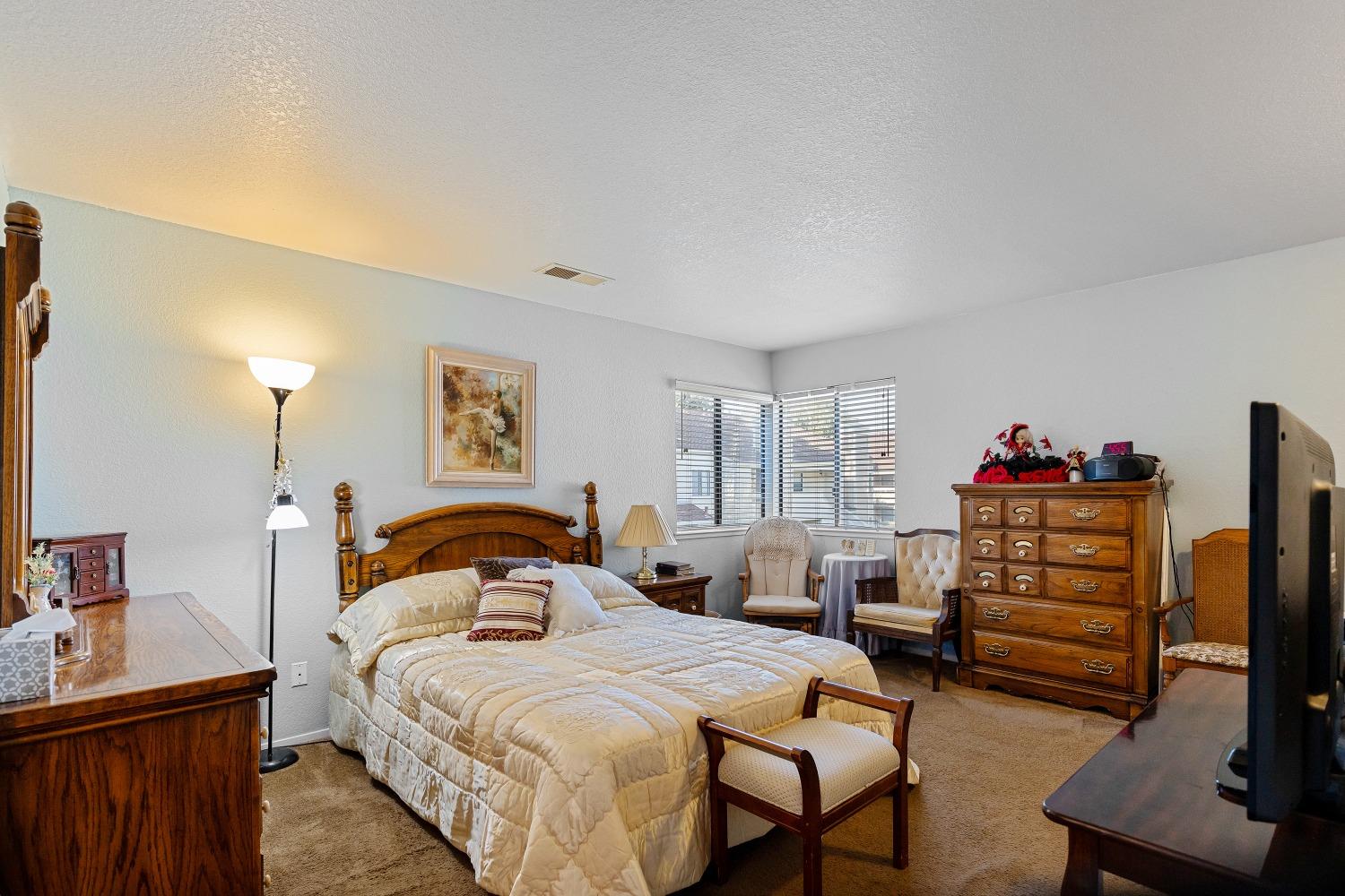 Detail Gallery Image 11 of 29 For 1699 Pyrenees Ave #93,  Stockton,  CA 95210 - 1 Beds | 1 Baths