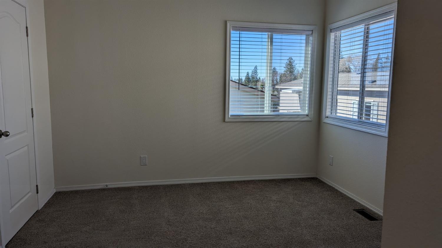 Detail Gallery Image 7 of 8 For 1354 Elliot Rd 25, Paradise,  CA 95969 - 3 Beds | 2 Baths