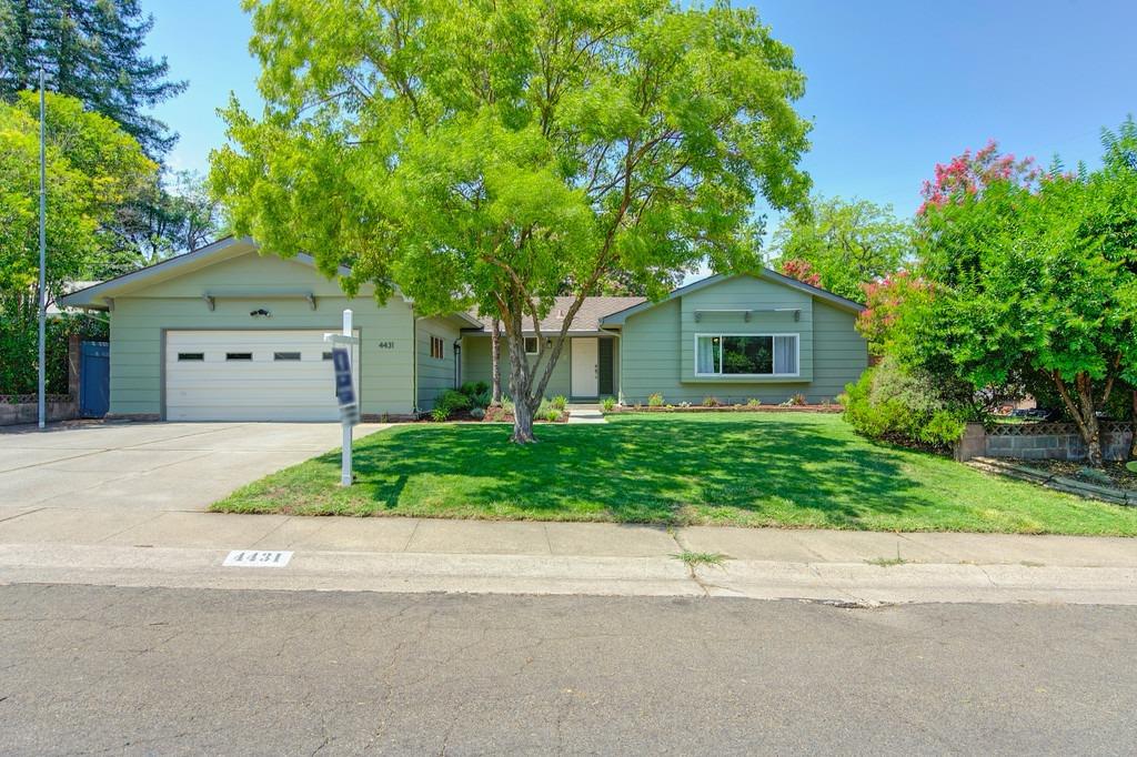 Detail Gallery Image 1 of 1 For 4431 Stoney Way, Carmichael,  CA 95608 - 3 Beds | 2/1 Baths