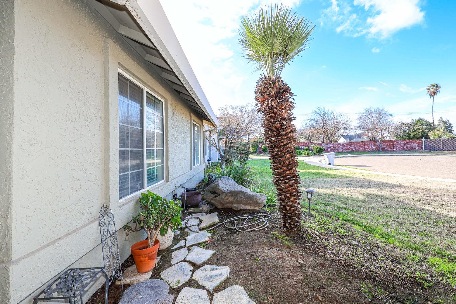 Detail Gallery Image 4 of 42 For 134 Clipper Ct, Atwater,  CA 95301 - 3 Beds | 2 Baths