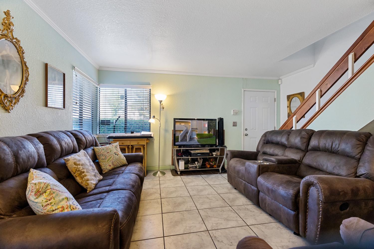 Detail Gallery Image 6 of 29 For 1699 Pyrenees Ave #93,  Stockton,  CA 95210 - 1 Beds | 1 Baths