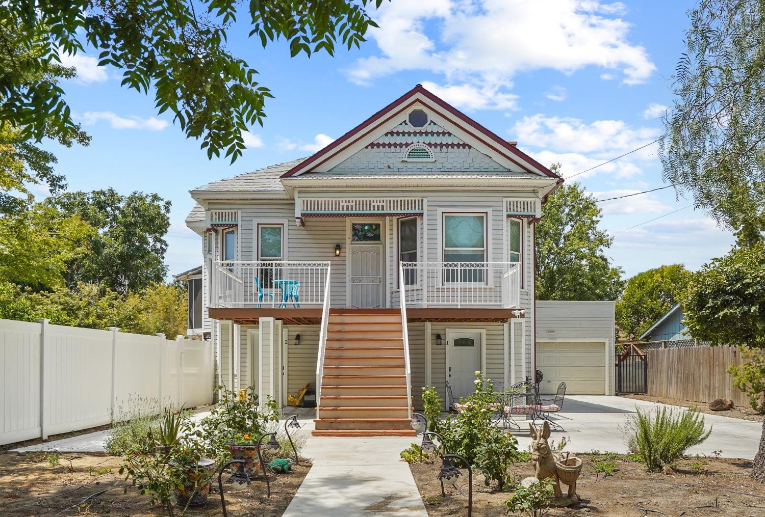 Detail Gallery Image 1 of 1 For 3154 53rd St, Sacramento,  CA 95820 - 3 Beds | 3 Baths