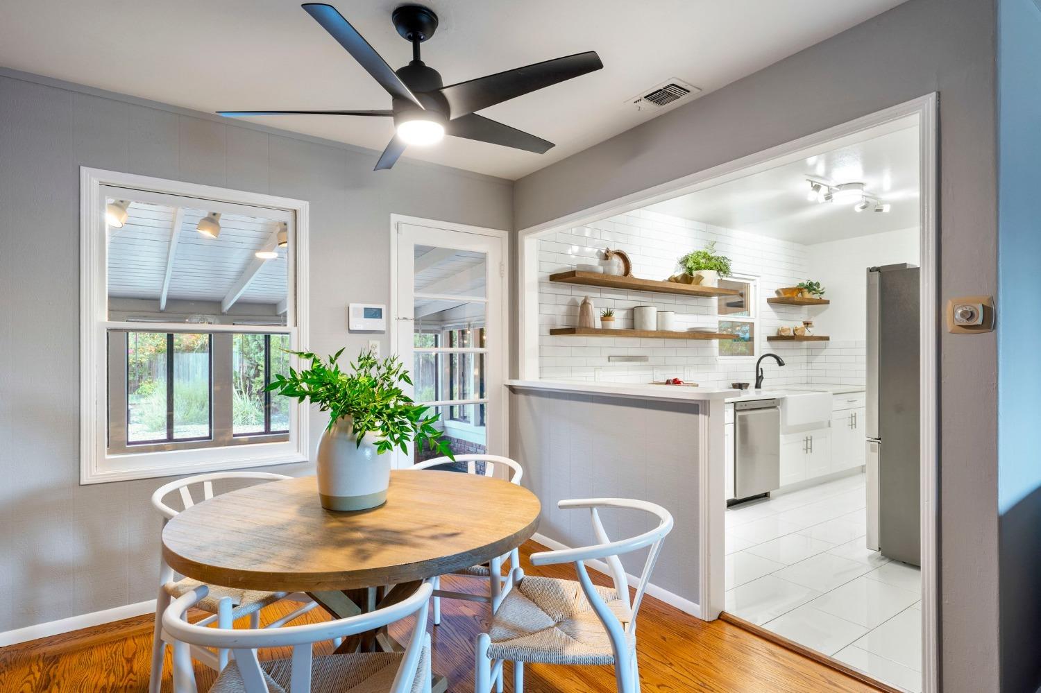 25Th Avenue, Sacramento, CA, 95822-2213