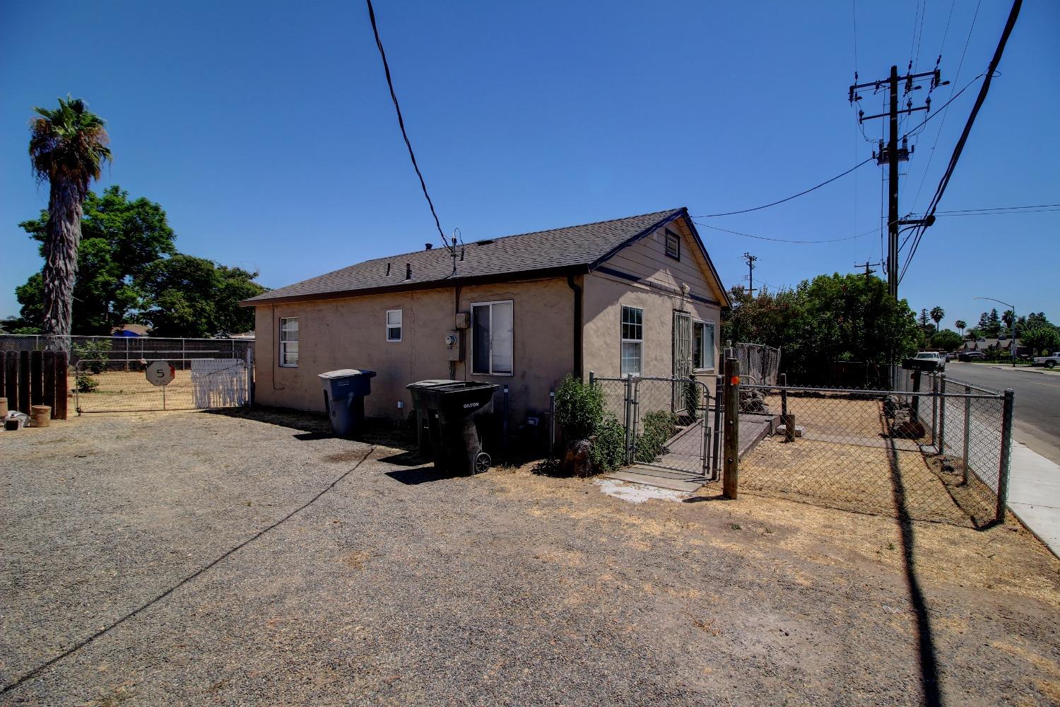 Jackson Avenue, Riverbank, California image 31