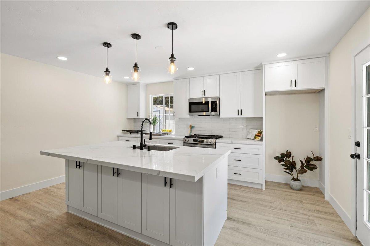 Detail Gallery Image 1 of 1 For 4604 Whitney Ave, Sacramento,  CA 95821 - 2 Beds | 2 Baths