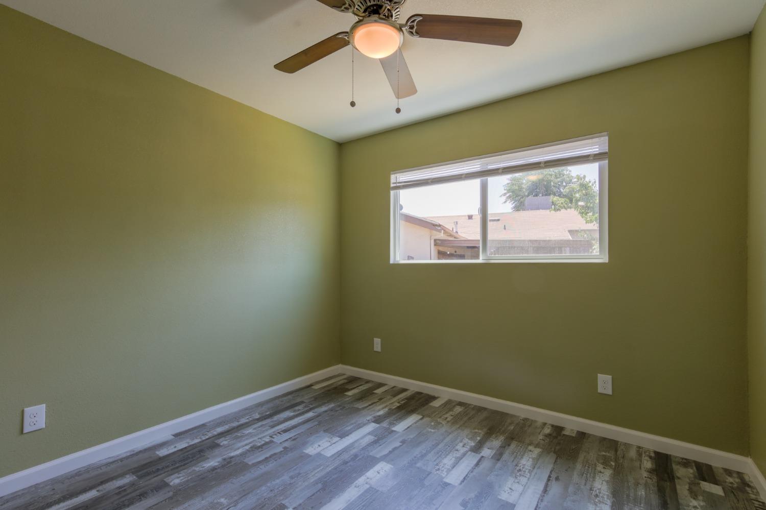 Detail Gallery Image 20 of 37 For 2404 E 6th St, Stockton,  CA 95205 - 3 Beds | 1 Baths