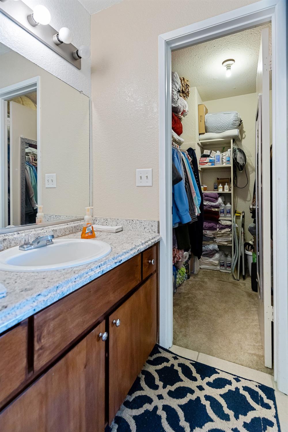 Detail Gallery Image 17 of 29 For 1699 Pyrenees Ave #93,  Stockton,  CA 95210 - 1 Beds | 1 Baths