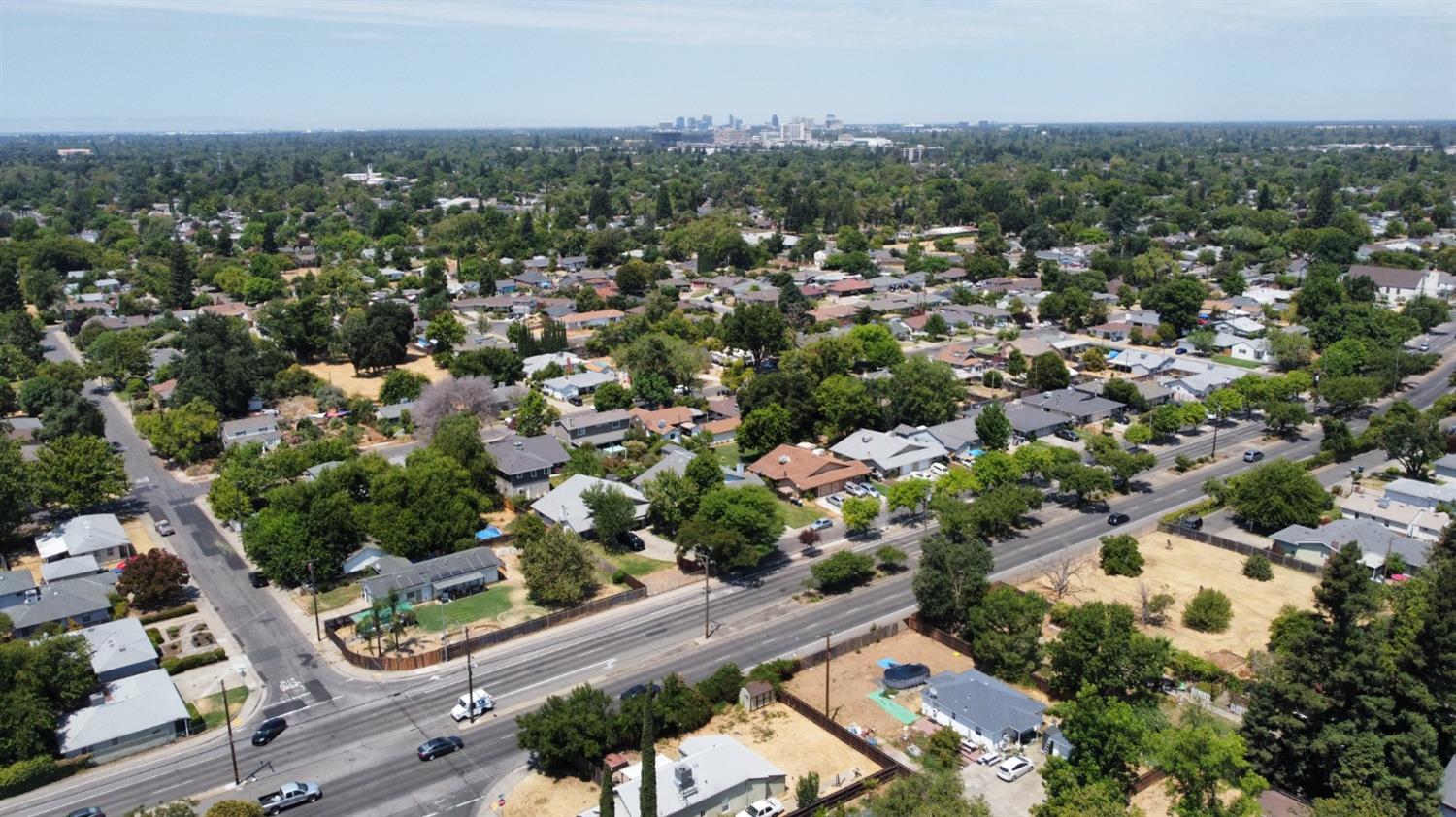 Detail Gallery Image 52 of 62 For 6700 18th Ave, Sacramento,  CA 95820 - 3 Beds | 2 Baths