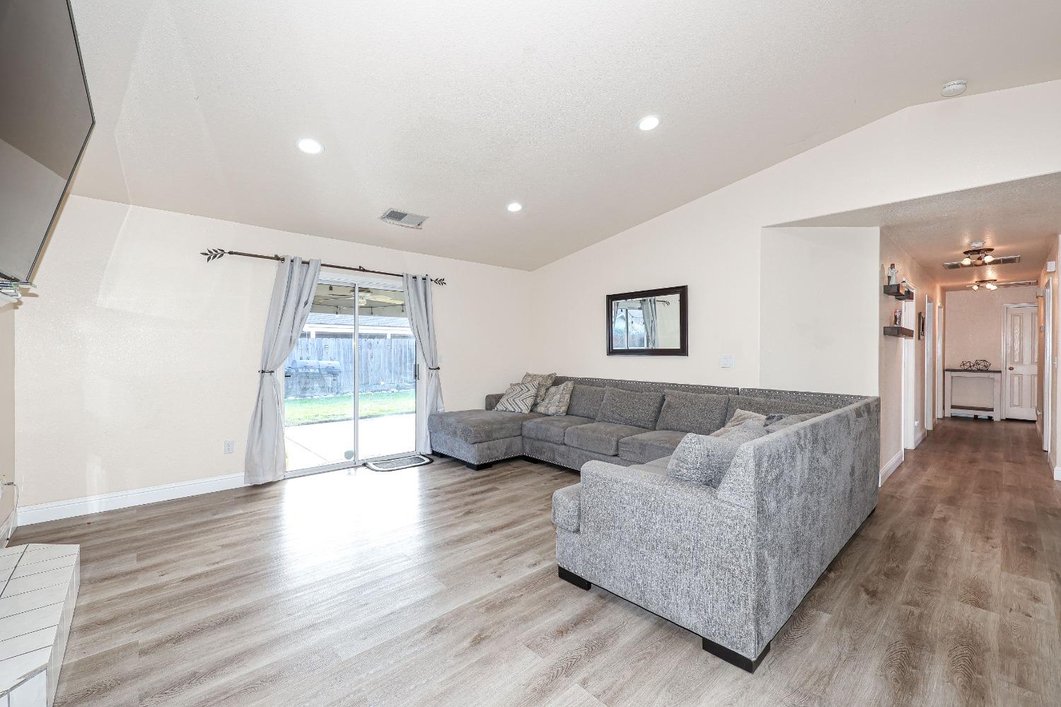 Detail Gallery Image 15 of 42 For 134 Clipper Ct, Atwater,  CA 95301 - 3 Beds | 2 Baths