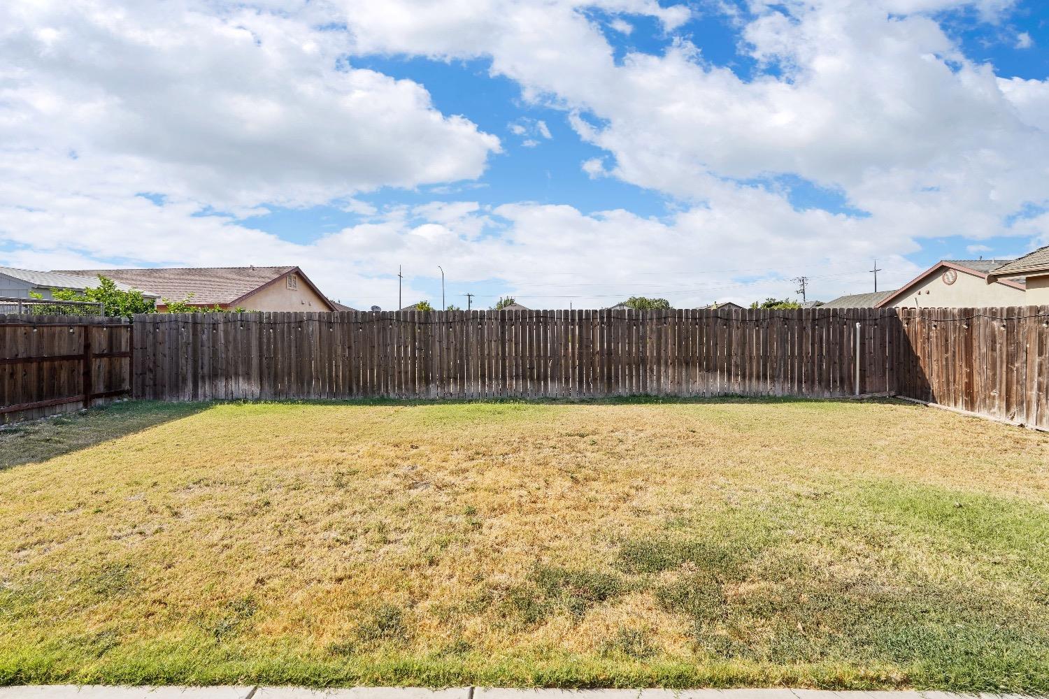 Detail Gallery Image 34 of 39 For 1935 Mcpatt Pl, Stockton,  CA 95206 - 3 Beds | 2 Baths