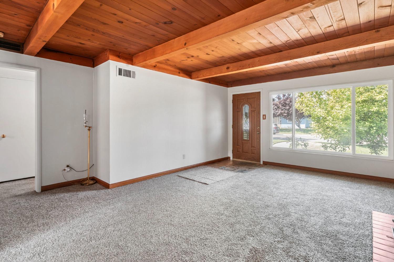 Detail Gallery Image 12 of 47 For 6436 Leesburg Pl, Stockton,  CA 95207 - 3 Beds | 1 Baths