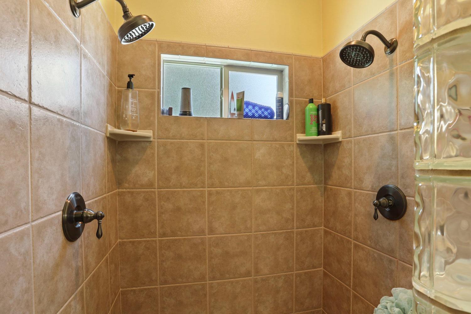 Detail Gallery Image 53 of 67 For 1542 Terracina Cir, Manteca,  CA 95336 - 3 Beds | 2/1 Baths